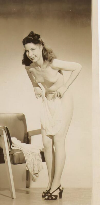 Photo 089 - Vintage Nude Girl Mixed, Upscaled - Volume 4 Photo 089 - Vintage Nude Girl Mixed, Upscaled - Volume 4