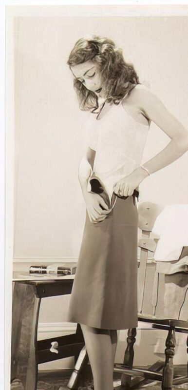 Photo 111 - Vintage Nude Girl Mixed, Upscaled - Volume 4 Photo 111 - Vintage Nude Girl Mixed, Upscaled - Volume 4