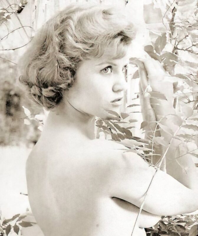 Photo 179 - Vintage Nude Girl Mixed, Upscaled - Volume 4 Photo 179 - Vintage Nude Girl Mixed, Upscaled - Volume 4