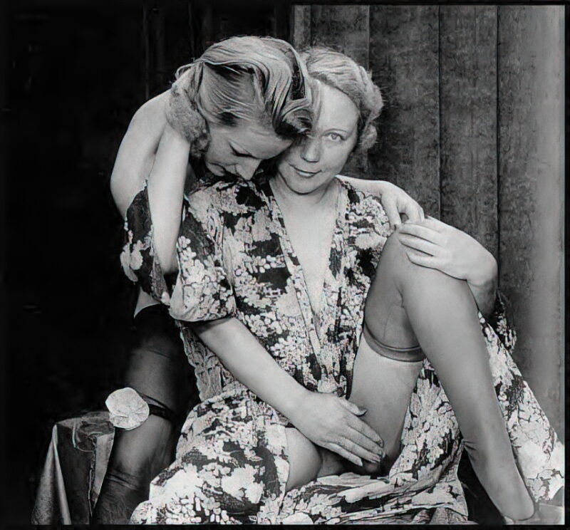 Photo 125 - Vintage Nude Girl Mixed, Upscaled - Volume 5 Photo 125 - Vintage Nude Girl Mixed, Upscaled - Volume 5