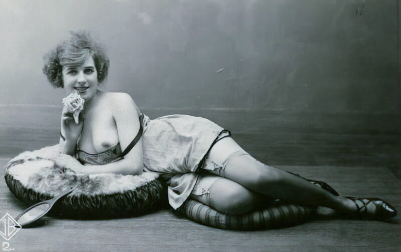 Photo 193 - Vintage Nude Girl Mixed, Upscaled - Volume 5 Photo 193 - Vintage Nude Girl Mixed, Upscaled - Volume 5