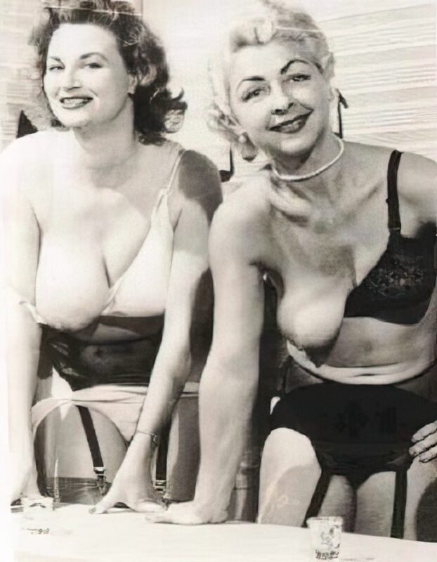 Photo 211 - Vintage Nude Girl Mixed, Upscaled - Volume 5 Photo 211 - Vintage Nude Girl Mixed, Upscaled - Volume 5