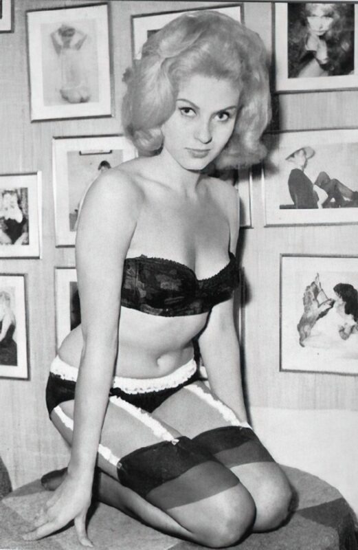 Photo 033 - Vintage Nude Girl Mixed, Upscaled - Volume 7 Photo 033 - Vintage Nude Girl Mixed, Upscaled - Volume 7