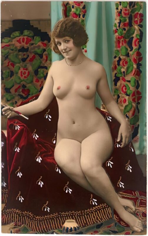 Photo 605 - Color Tint Vintage Nude Men and Women Sepia, Monochrome and Others Photo 605 - Color Tint Vintage Nude Men and Women Sepia, Monochrome and Others