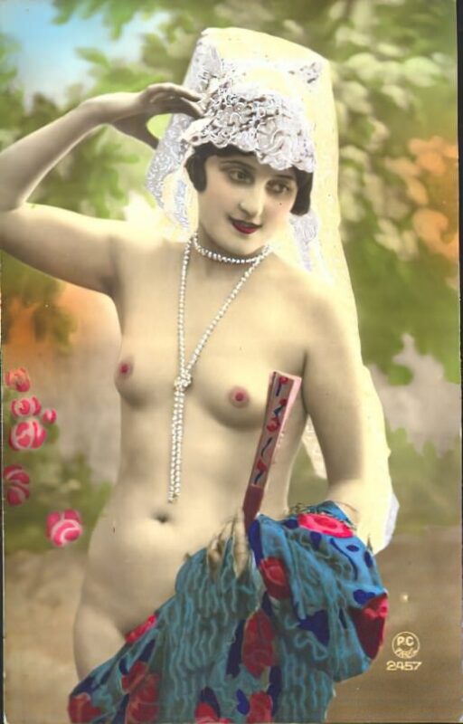 Photo 613 - Color Tint Vintage Nude Men and Women Sepia, Monochrome and Others Photo 613 - Color Tint Vintage Nude Men and Women Sepia, Monochrome and Others