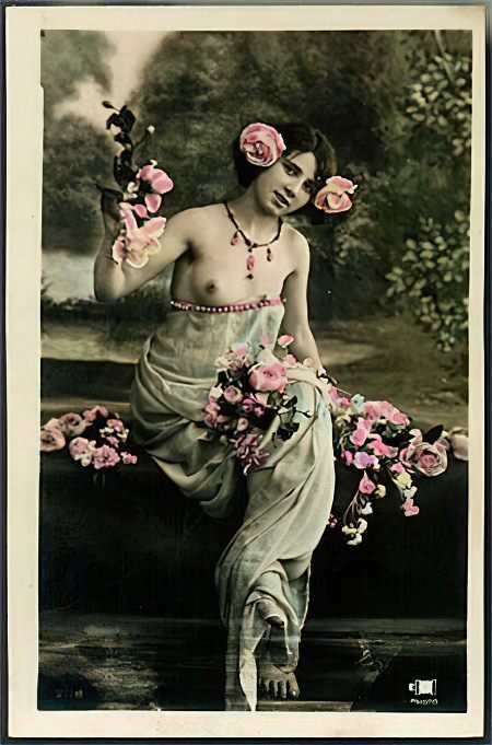Photo 649 - Color Tint Vintage Nude Men and Women Sepia, Monochrome and Others Photo 649 - Color Tint Vintage Nude Men and Women Sepia, Monochrome and Others