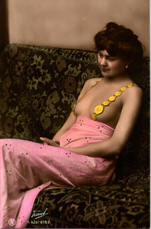 Photo 706 - Color Tint Vintage Nude Men and Women Sepia, Monochrome and Others Photo 706 - Color Tint Vintage Nude Men and Women Sepia, Monochrome and Others