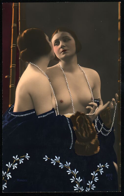 Photo 691 - Color Tint Vintage Nude Men and Women Sepia, Monochrome and Others Photo 691 - Color Tint Vintage Nude Men and Women Sepia, Monochrome and Others