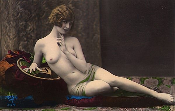 Photo 721 - Color Tint Vintage Nude Men and Women Sepia, Monochrome and Others Photo 721 - Color Tint Vintage Nude Men and Women Sepia, Monochrome and Others