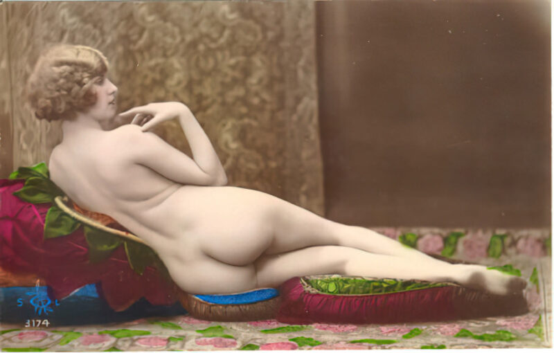 Photo 724 - Color Tint Vintage Nude Men and Women Sepia, Monochrome and Others Photo 724 - Color Tint Vintage Nude Men and Women Sepia, Monochrome and Others