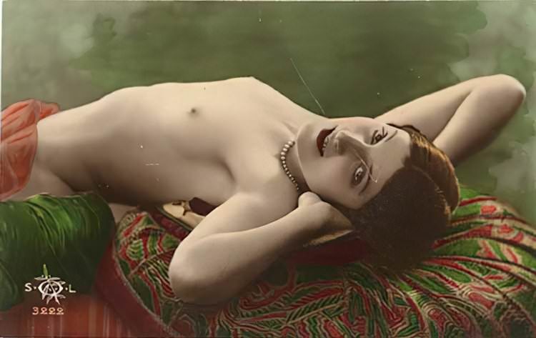 Photo 745 - Color Tint Vintage Nude Men and Women Sepia, Monochrome and Others Photo 745 - Color Tint Vintage Nude Men and Women Sepia, Monochrome and Others
