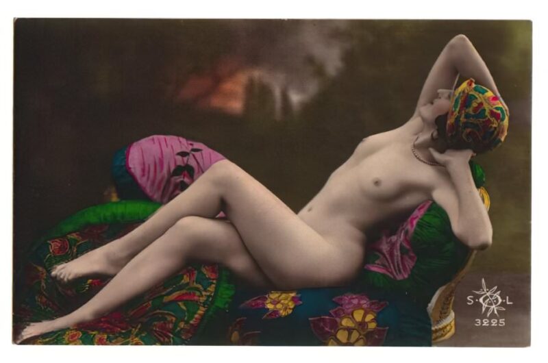 Photo 747 - Color Tint Vintage Nude Men and Women Sepia, Monochrome and Others Photo 747 - Color Tint Vintage Nude Men and Women Sepia, Monochrome and Others
