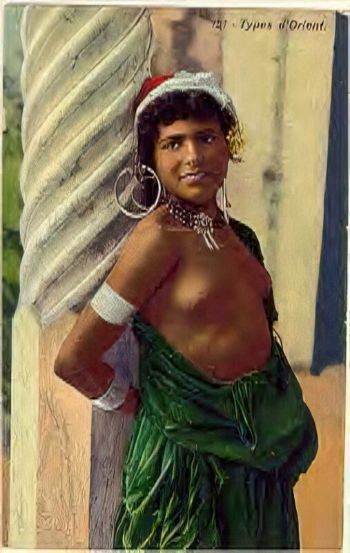 Photo 177 - Ethnic and Indigenous Vintage Nude Men and Women from the YesterYears Photo 177 - Ethnic and Indigenous Vintage Nude Men and Women from the YesterYears