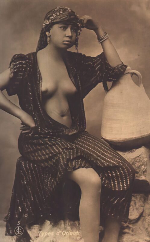 Photo 173 - Ethnic and Indigenous Vintage Nude Men and Women from the YesterYears Photo 173 - Ethnic and Indigenous Vintage Nude Men and Women from the YesterYears