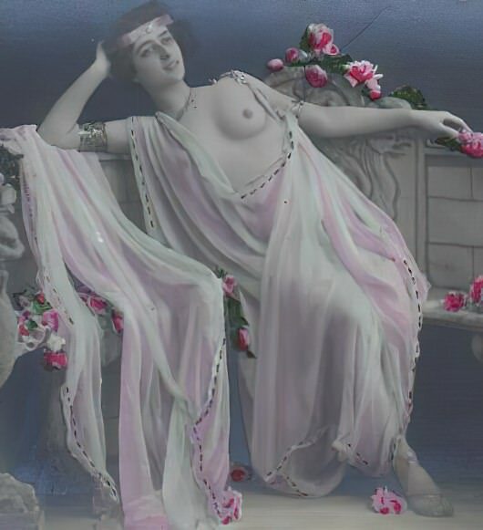 Photo 825 - Color Tint Vintage Nude Men and Women Sepia, Monochrome and Others Photo 825 - Color Tint Vintage Nude Men and Women Sepia, Monochrome and Others