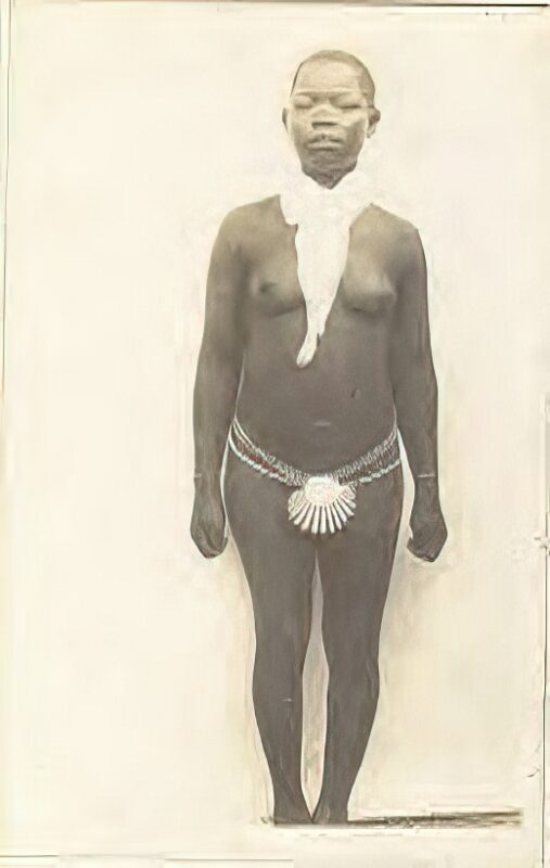 Photo 204 - Ethnic and Indigenous Vintage Nude Men and Women from the YesterYears Photo 204 - Ethnic and Indigenous Vintage Nude Men and Women from the YesterYears