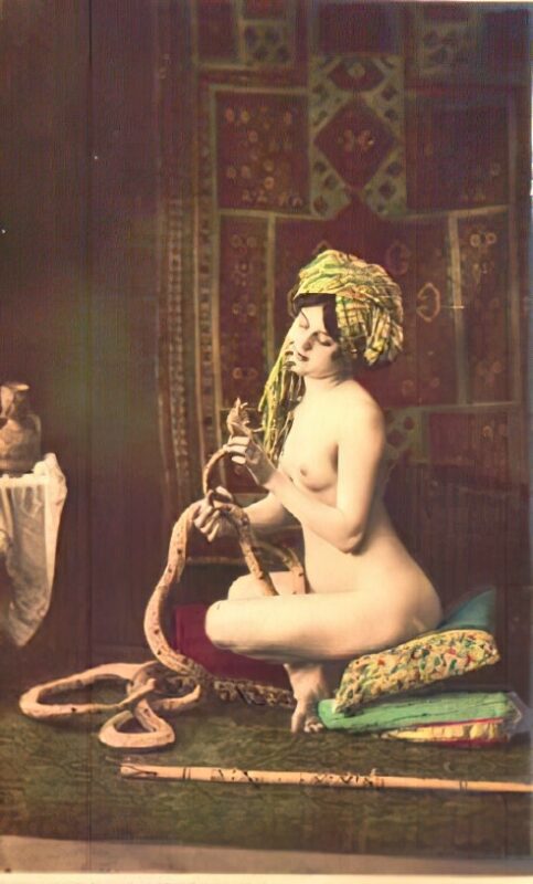 Photo 850 - Color Tint Vintage Nude Men and Women Sepia, Monochrome and Others Photo 850 - Color Tint Vintage Nude Men and Women Sepia, Monochrome and Others