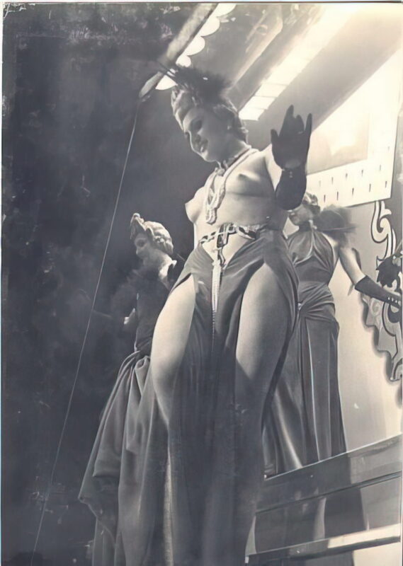 Photo 304 - Vintage Nude Girl Mixed, Upscaled - Volume 7 Photo 304 - Vintage Nude Girl Mixed, Upscaled - Volume 7