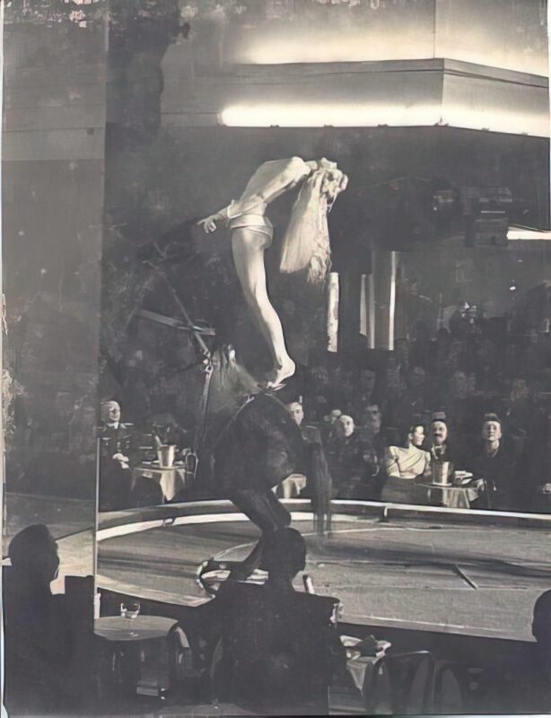 Photo 305 - Vintage Nude Girl Mixed, Upscaled - Volume 7 Photo 305 - Vintage Nude Girl Mixed, Upscaled - Volume 7