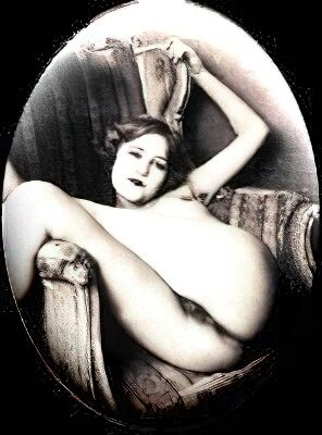 Very high Quality Nude Men and Women in Full Black and White from the Classic Vintage Retro Era Volume 2 of Vintage Erotica and Photo Image Galleries of Classic Women Nude in the 1800s to the 1920s