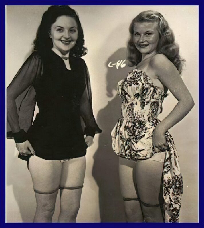 Retro Girls naked in the 1930's Vintage Women and Girls nude in the 1930's