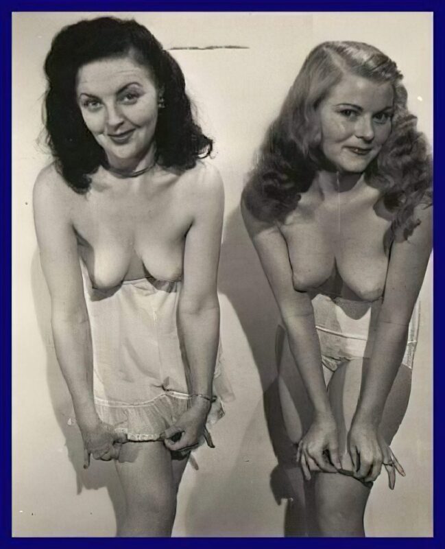 Retro Girls naked in the 1930's Vintage Women and Girls nude in the 1930's