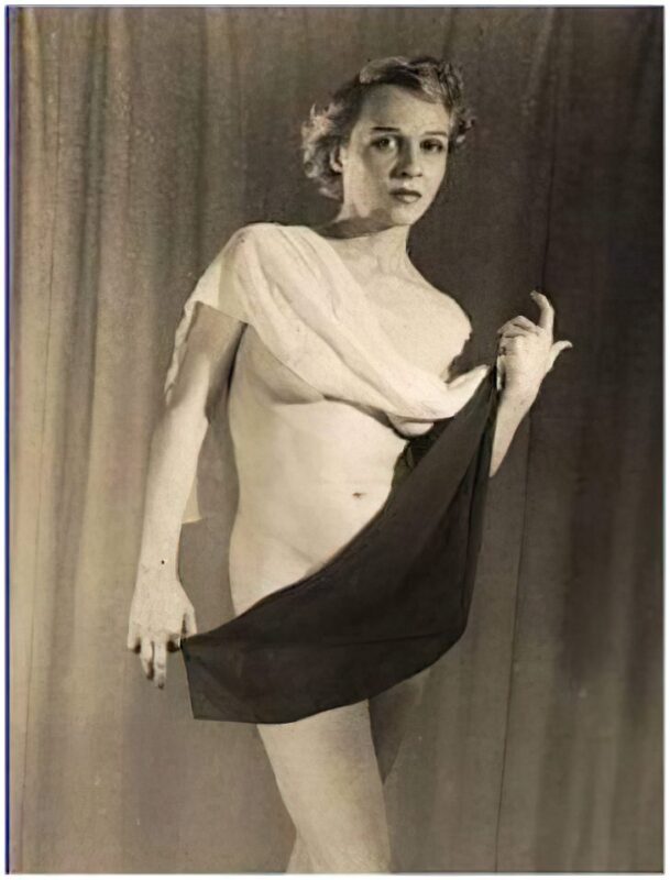 Vintage Erotica and Photo Image Galleries of Classic Women Nude in the 1950's