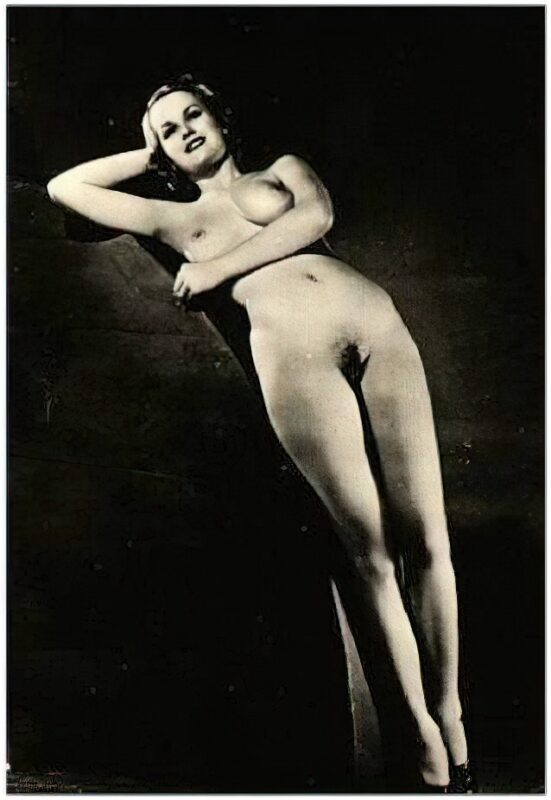 Vintage Erotica and Photo Image Galleries of Classic Women Nude in the 1950's
