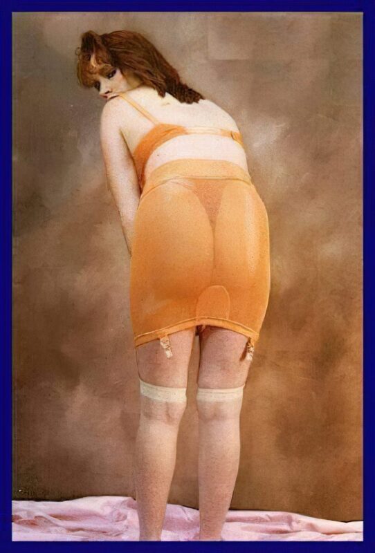 Retro Girls naked in the 1960's Vintage Erotica and Photo Image Galleries of Classic Women Nude in the 1960's