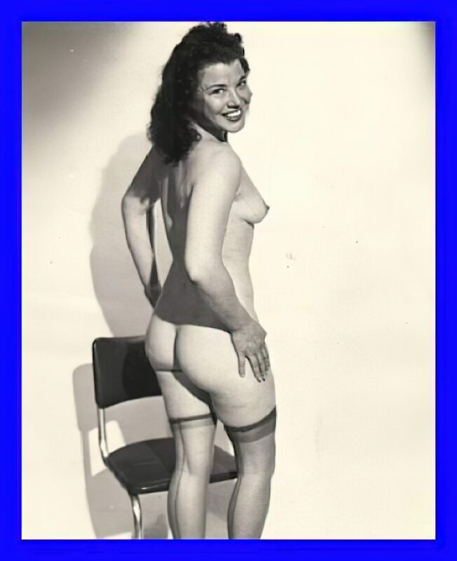 Vintage Erotica and Photo Image Galleries of Classic Women Nude in the 1950's