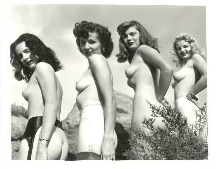 Retro Girls naked in the 1960's Vintage Erotica and Photo Image Galleries of Classic Women Nude in the 1960's