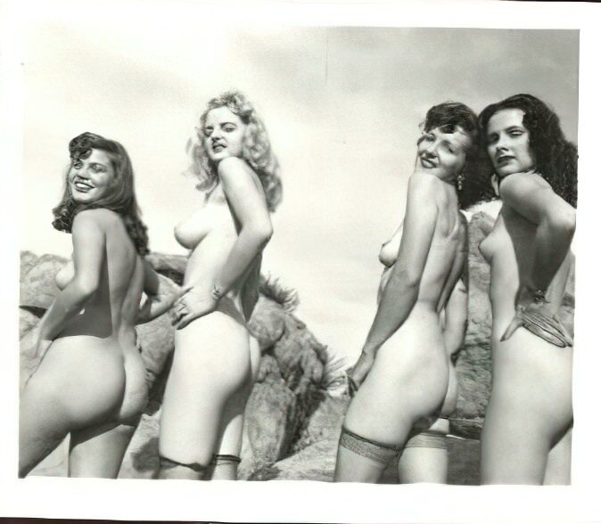 Retro Girls naked in the 1960's Vintage Erotica and Photo Image Galleries of Classic Women Nude in the 1960's