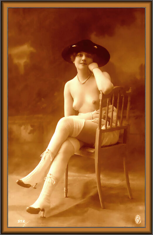 Classic Vintage Retro Nude Men and Women in Full Black and White from 1800s to the 1920's Volume 3 of Vintage Erotica and Photo Image Galleries of Classic Women Nude in the 1800s to the 1920s