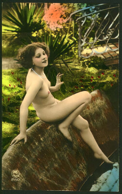 Classic Vintage Retro Nude Men and Women in Full Black and White from 1800s to the 1920's Volume 3 of Vintage Erotica and Photo Image Galleries of Classic Women Nude in the 1800s to the 1920s