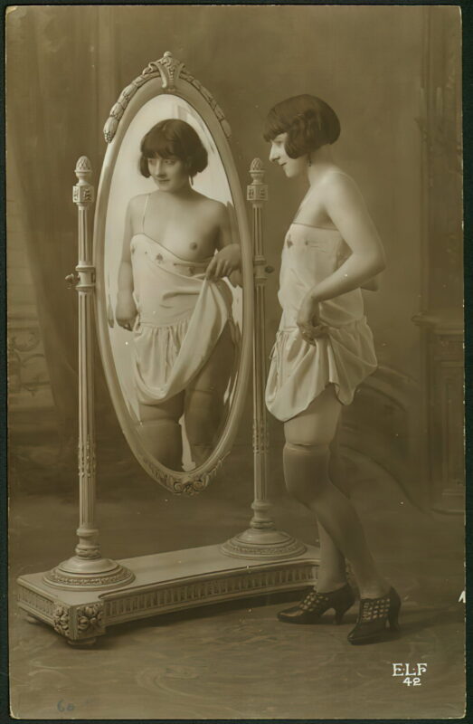 Classic Vintage Retro Nude Men and Women in Full Black and White from 1800s to the 1920's Volume 3 of Vintage Erotica and Photo Image Galleries of Classic Women Nude in the 1800s to the 1920s