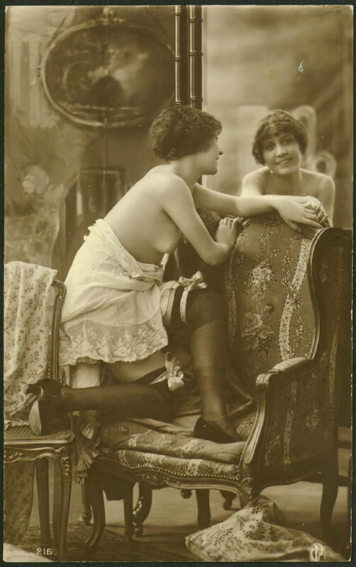 Classic Vintage Retro Nude Men and Women in Full Black and White from 1800s to the 1920's Volume 3 of Vintage Erotica and Photo Image Galleries of Classic Women Nude in the 1800s to the 1920s