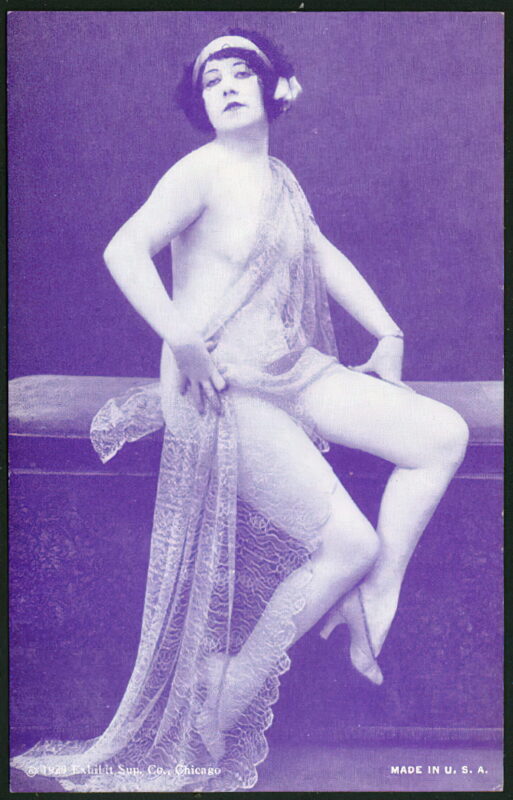 Classic Vintage Retro Nude Men and Women in Full Black and White from 1800s to the 1920's Volume 3 of Vintage Erotica and Photo Image Galleries of Classic Women Nude in the 1800s to the 1920s