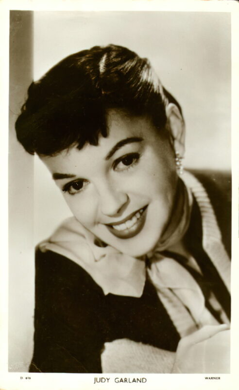 Very high Quality Nude Men and Women in Full Black and White from the Classic Vintage Retro Era Volume 2 of Vintage Erotica and Photo Image Galleries of Classic Women Nude in the 1800s to the 1920s