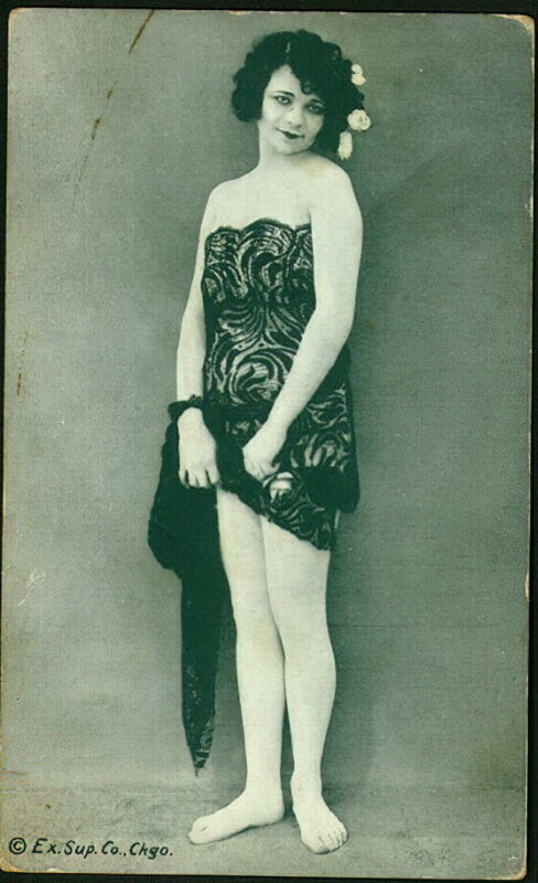 Very high Quality Nude Men and Women in Full Black and White from the Classic Vintage Retro Era Volume 2 of Vintage Erotica and Photo Image Galleries of Classic Women Nude in the 1800s to the 1920s