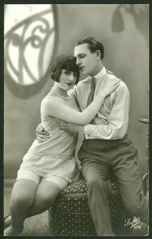 Very high Quality Nude Men and Women in Full Black and White from the Classic Vintage Retro Era Volume 2 of Vintage Erotica and Photo Image Galleries of Classic Women Nude in the 1800s to the 1920s