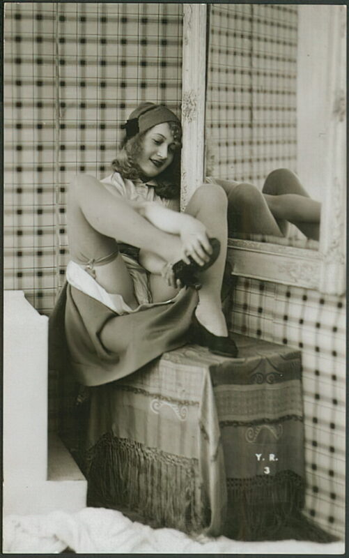 Very high Quality Nude Men and Women in Full Black and White from the Classic Vintage Retro Era Volume 2 of Vintage Erotica and Photo Image Galleries of Classic Women Nude in the 1800s to the 1920s