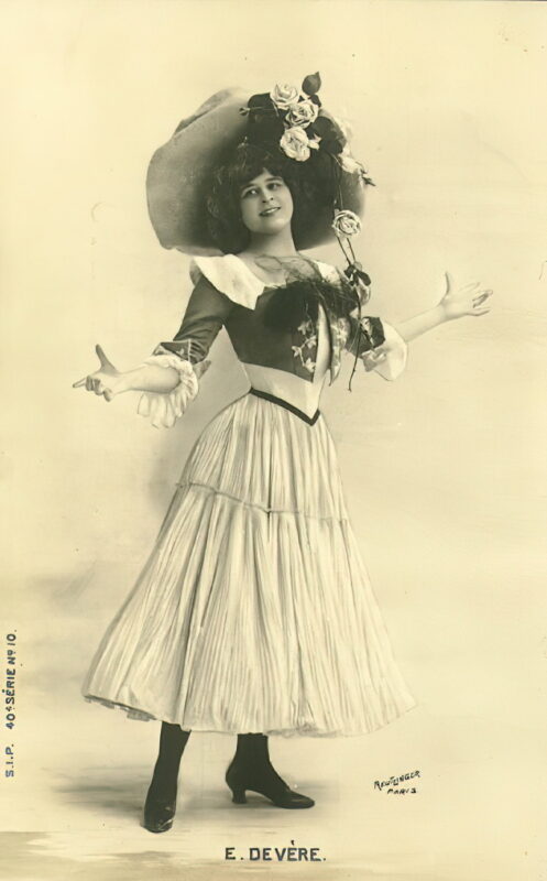 Very high Quality Nude Men and Women in Full Black and White from the Classic Vintage Retro Era Volume 2 of Vintage Erotica and Photo Image Galleries of Classic Women Nude in the 1800s to the 1920s