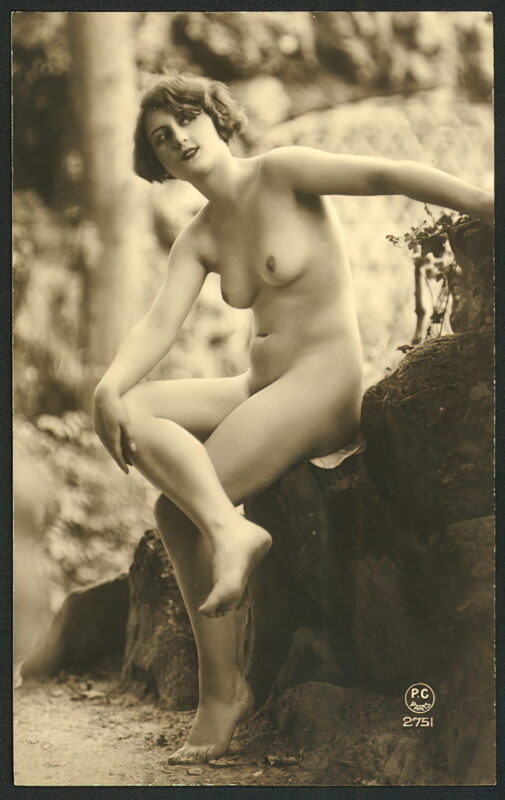 Very high Quality Nude Men and Women in Full Black and White from the Classic Vintage Retro Era Volume 2 of Vintage Erotica and Photo Image Galleries of Classic Women Nude in the 1800s to the 1920s