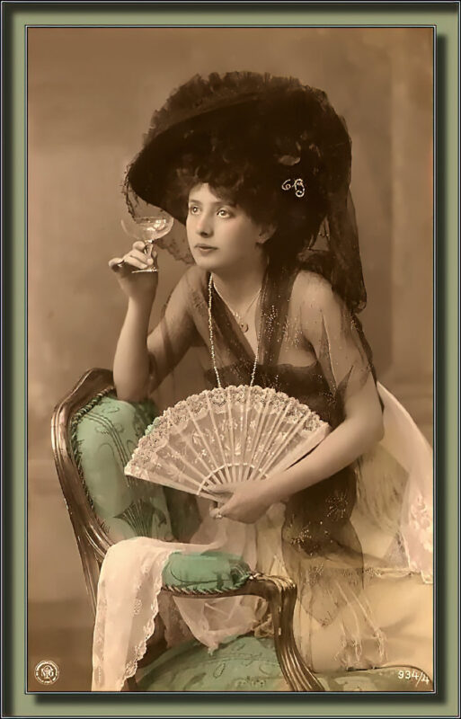 Very high Quality Nude Men and Women in Full Black and White from the Classic Vintage Retro Era Volume 2 of Vintage Erotica and Photo Image Galleries of Classic Women Nude in the 1800s to the 1920s