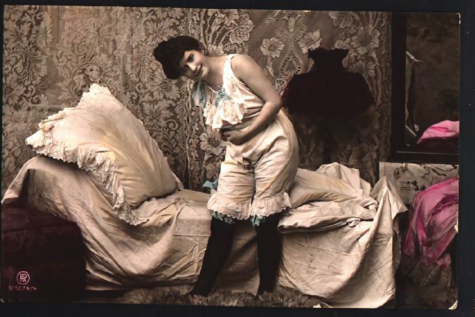 Photo 255 - Color Tint Vintage Nude Men and Women Sepia, Monochrome and Others Photo 255 - Color Tint Vintage Nude Men and Women Sepia, Monochrome and Others