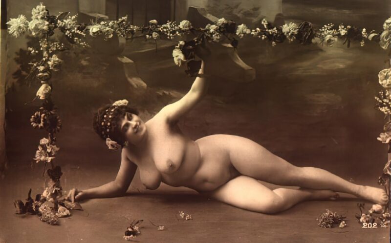 Photo 277 - Color Tint Vintage Nude Men and Women Sepia, Monochrome and Others Photo 277 - Color Tint Vintage Nude Men and Women Sepia, Monochrome and Others