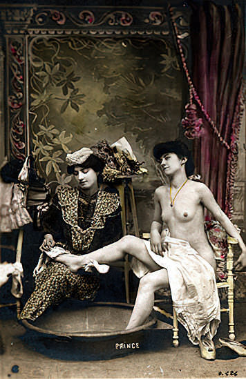 Photo 282 - Color Tint Vintage Nude Men and Women Sepia, Monochrome and Others Photo 282 - Color Tint Vintage Nude Men and Women Sepia, Monochrome and Others