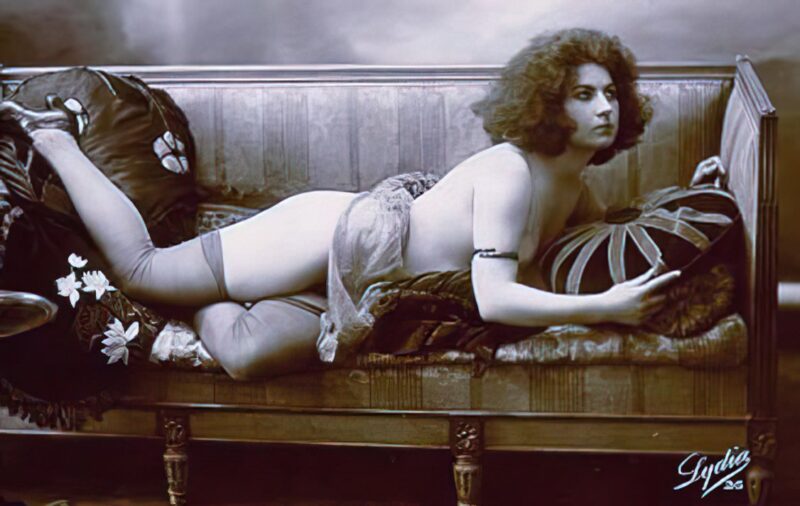 Photo 003 - Vintage Nude Girl Mixed, Upscaled - Volume 3