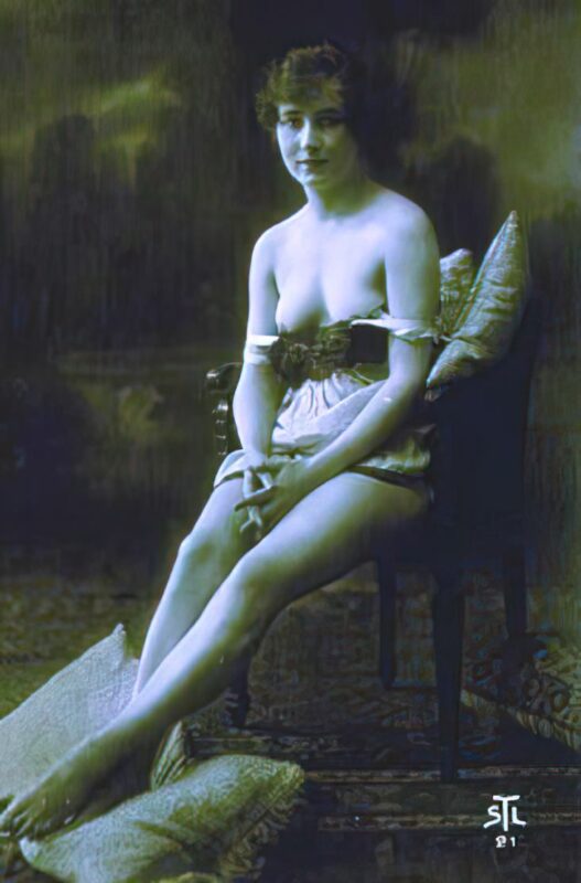 Photo 008 - Vintage Nude Girl Mixed, Upscaled - Volume 3