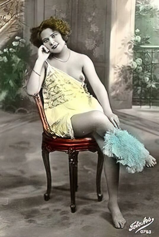 Photo 016 - Vintage Nude Girl Mixed, Upscaled - Volume 3